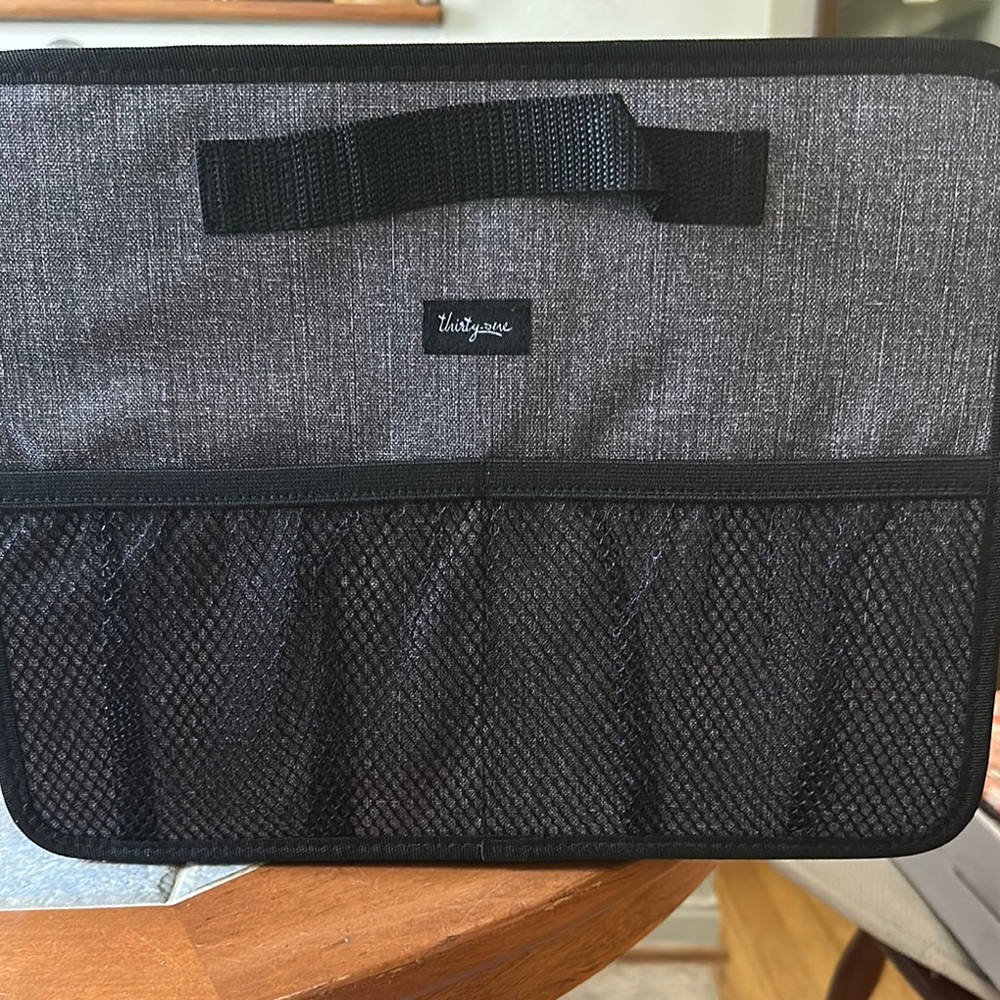 Thirty-One - Fold n file deluxe organizer in charcoal crosshatch- NWT
